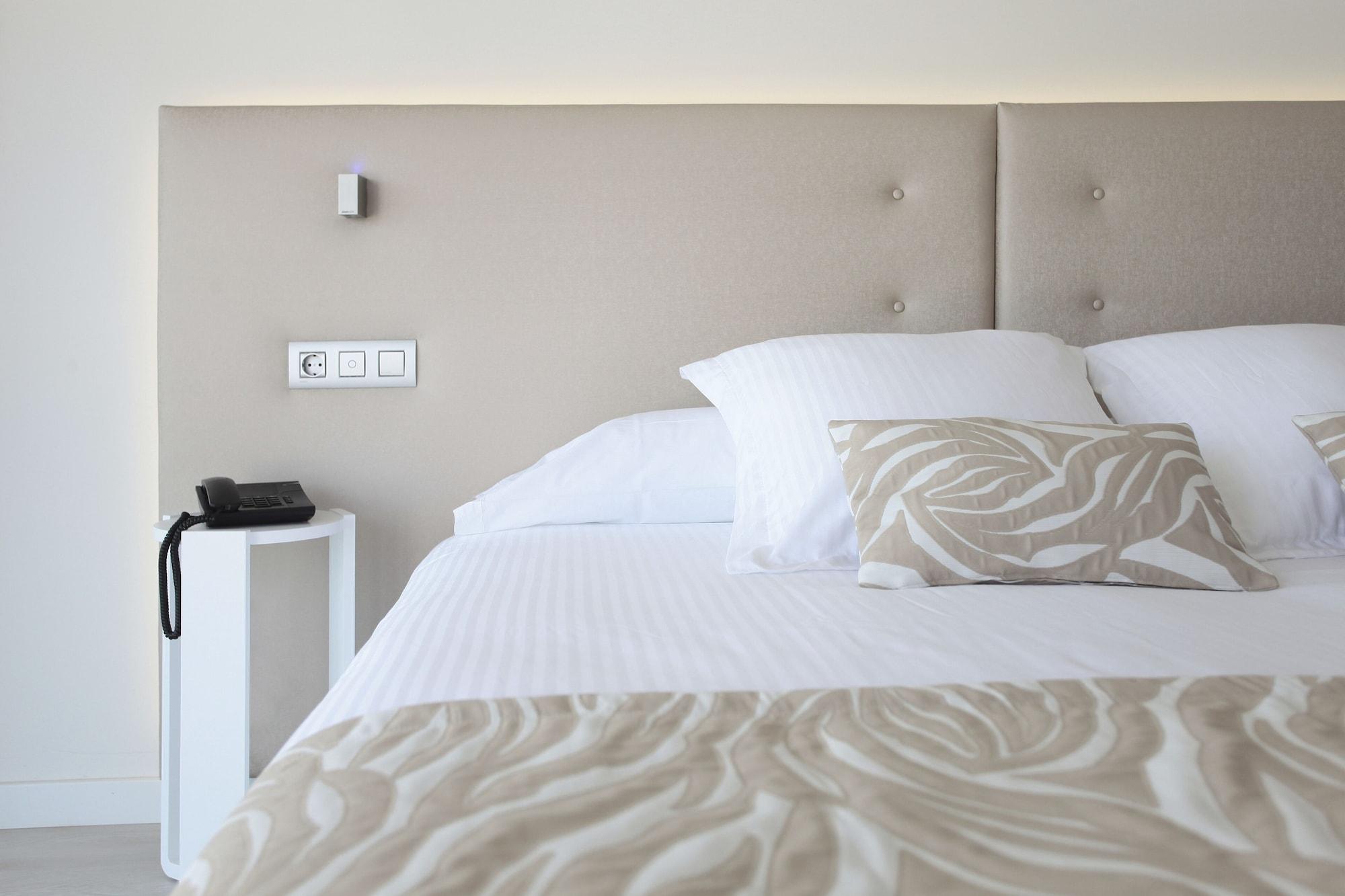 Iberostar Waves Cala Millor - Adults Only Hotel Exterior foto